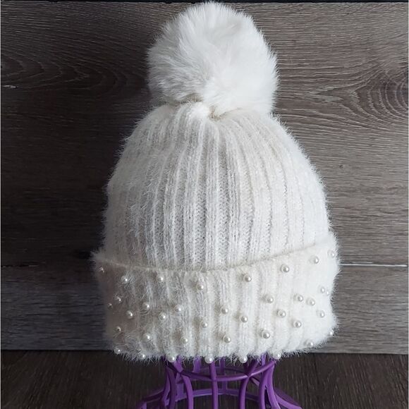 Holiday Time White Knit Beanie with Faux Fur Pom Pom and Pearls - Picture 1 of 4